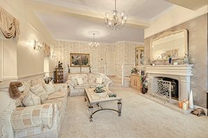 Living Room- click for photo gallery